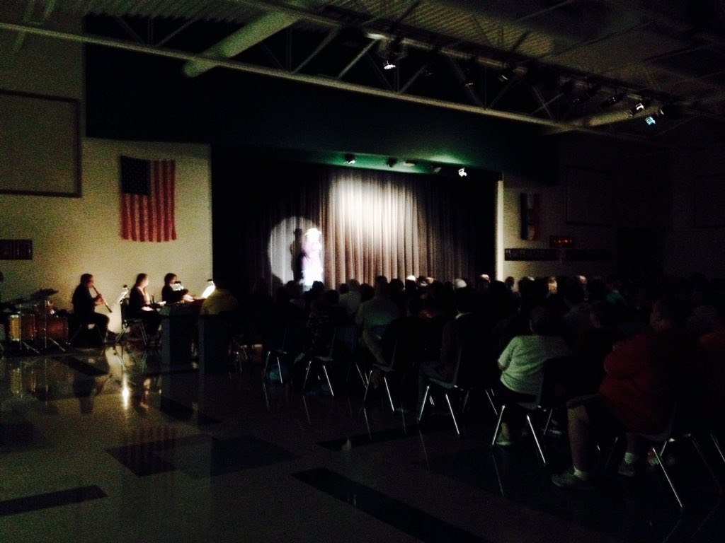 DrBrian_Smith's tweet image. OFHS Variety show is officially sold out! On the program for tonight: Great performances! #OFHS