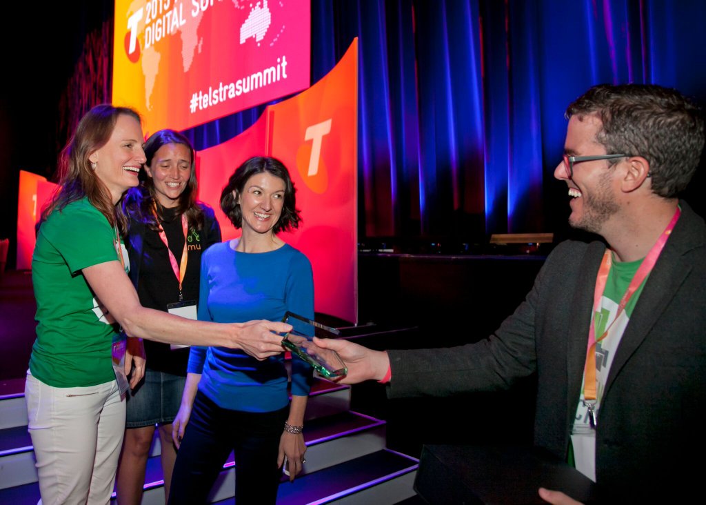 TelstraSummit's tweet photo. @GreenSocksAU @RiverCityLabs @murudau right back at you guys :) #TelstraSummit https://t.co/LZ2hIx1V7V