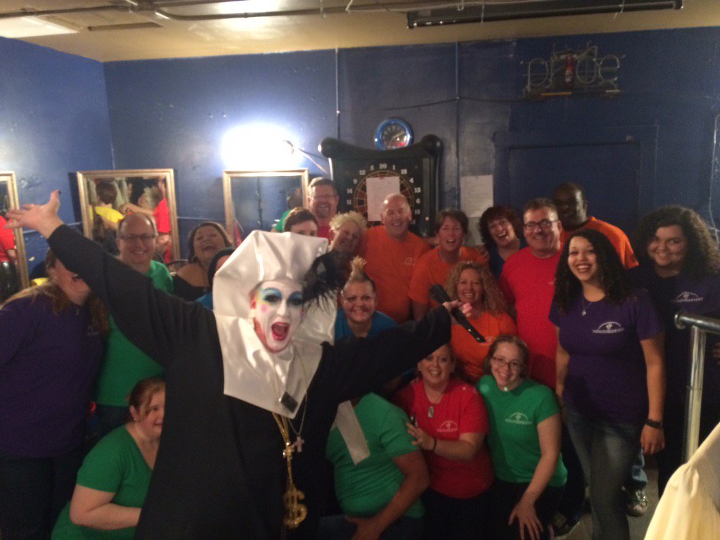 iNUN69's tweet photo. The choir! https://t.co/BtyCEVvda3