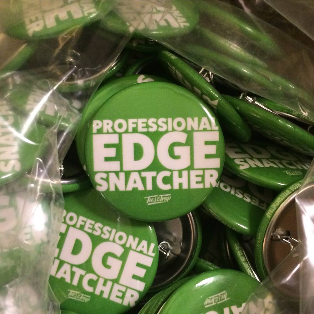 teesinthetrap's tweet photo. When you're professional, but got a lil hood in you, too. #WearAButton #SnatchDemEdges -- https://t.co/ZjtHOb6WVQ https://t.co/O5Ggacu3zP