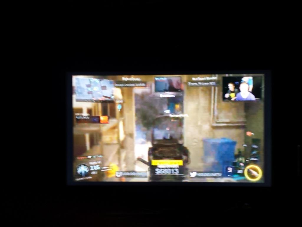 JordanBuhndy's tweet photo. Holy shit  shout out to the main ghe the broken condom for donating $10,000
@IIJERiiCHOII @TmarTn @GoldGloveTV https://t.co/p34tQ9JVns