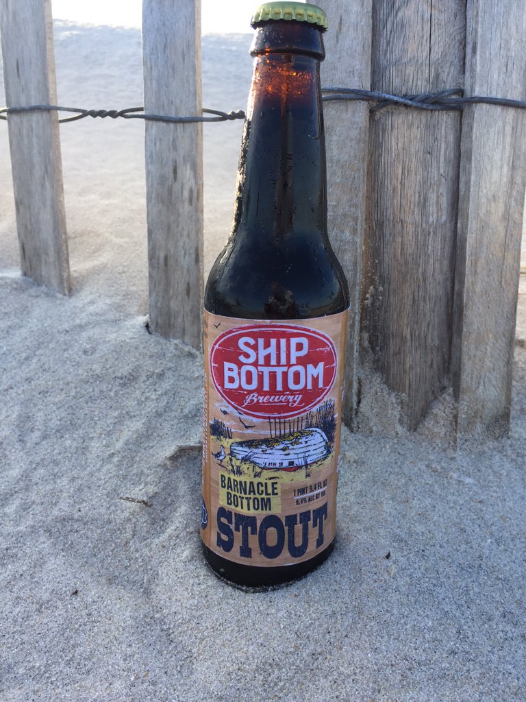 ShipBottomBrew's tweet photo. Barnacle Bottom Stout on tap @320marketcafe #beerporn #craftbeerporn #local #shipbottomnj #beach https://t.co/5hXaH3nEv4