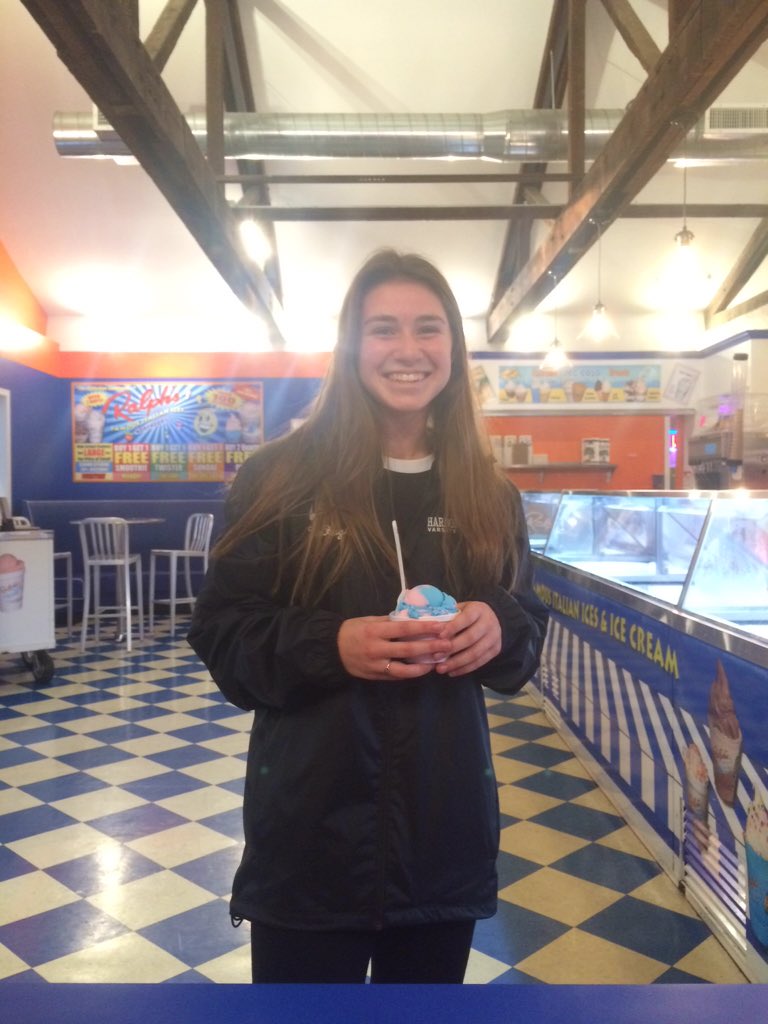 Second time at Ralphs tonight!! #BOGO #RalphsNorthport 🍦