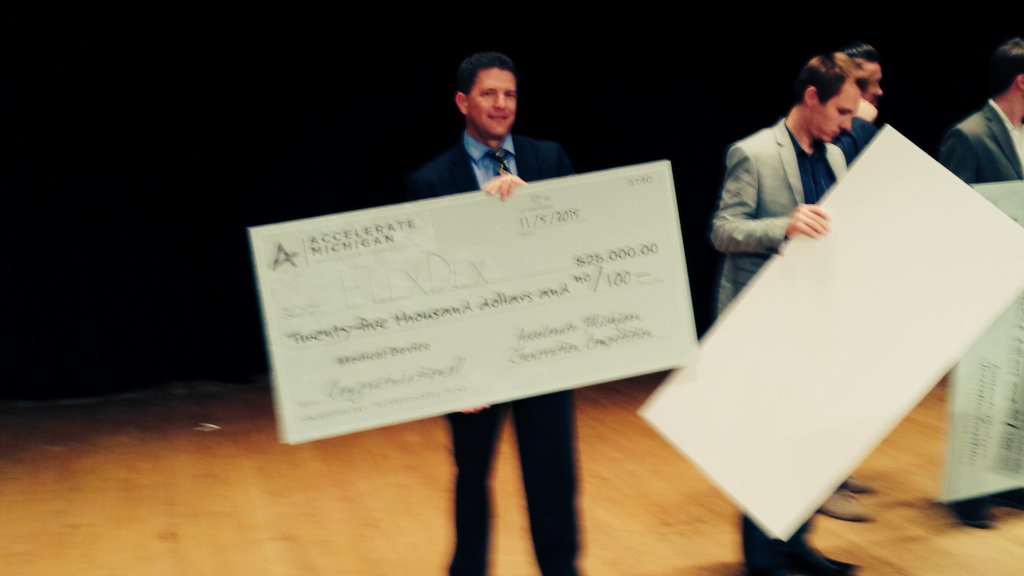 FlexDexSurgical's tweet photo. Congratulations to the team for winning #AccelerateMI challenge in #medicaldevice sector! #onwardsandupwards https://t.co/ywCGeAviSM