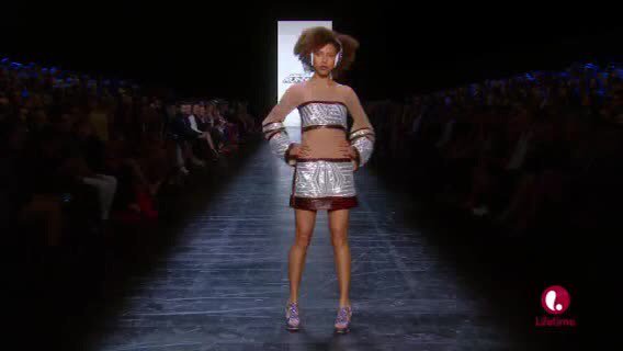 whipclip's tweet image. #DesignerKelly nailed Studio 54 for 2015. #ProjectRunway whipclip.com/video/k1to6