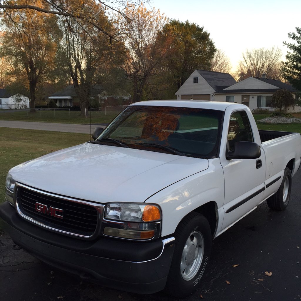 JoshYoung194's tweet photo. Dat new truck doe. https://t.co/quiFCLjBAo