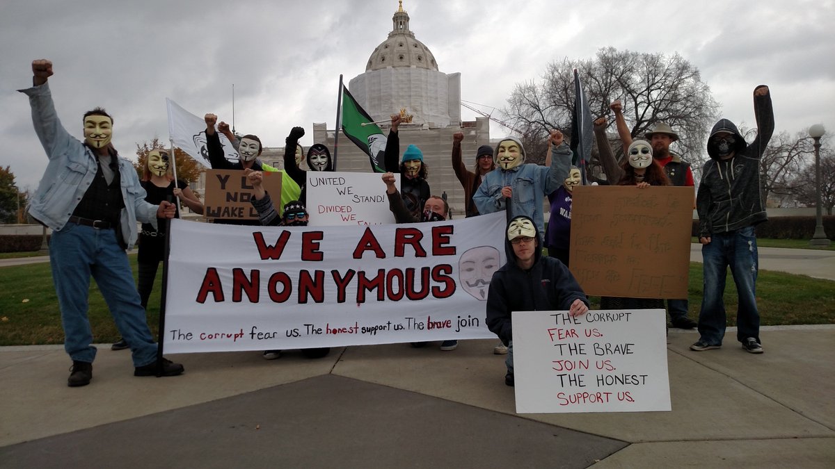 MillionMaskMN's tweet photo. #weareanonymous #Nov5th #MMM2015 Twin Cities MN https://t.co/MTKfCmhFEE