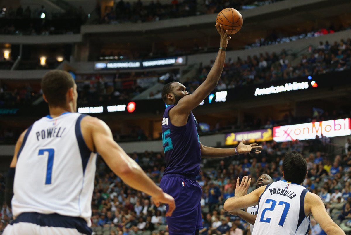 NBA Twitterissä: "Heading to the 4th in Dallas, the @Hornets