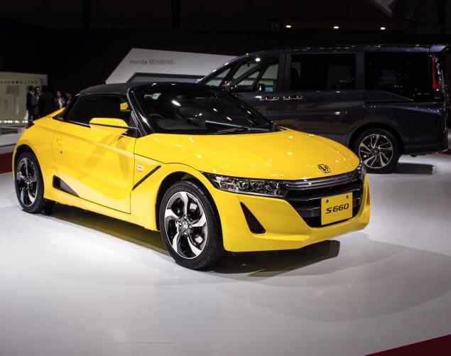 lee_yu18's tweet photo. What was trending this year at the 2015 Tokyo Motor Show #trendingcar  https://t.co/GEXzzf579O https://t.co/gFKInCtmyl