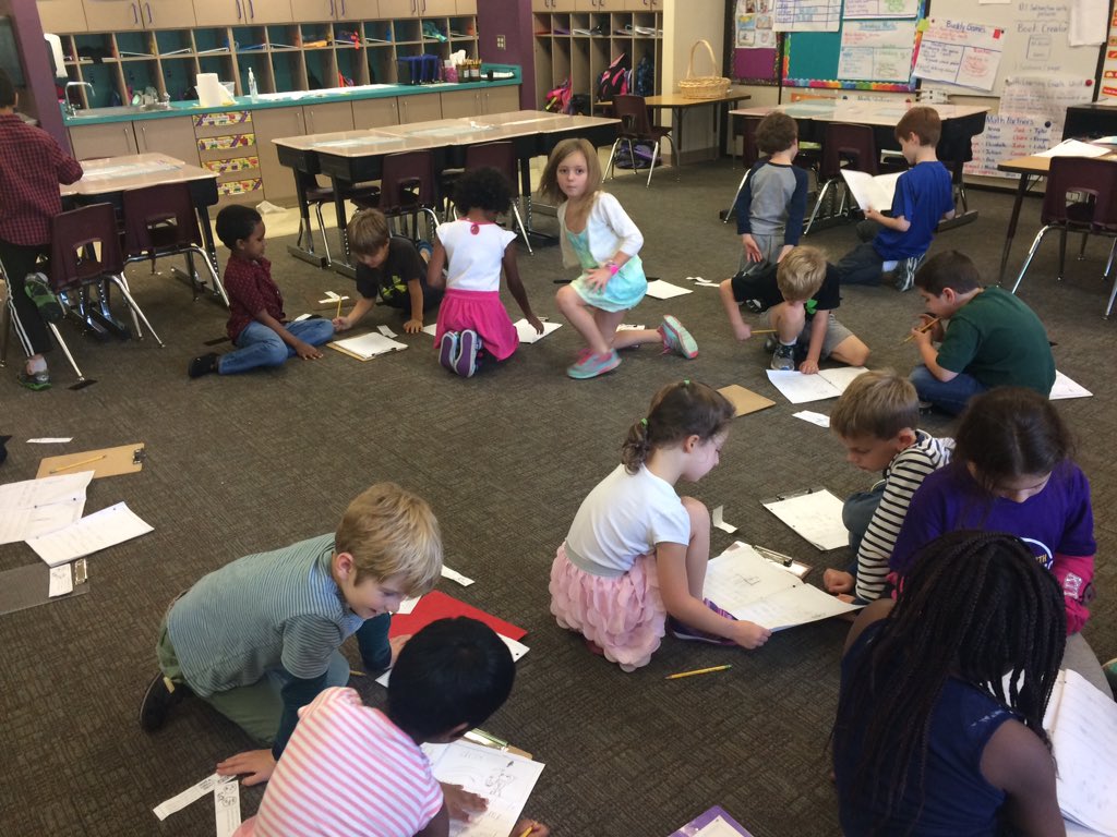 MrsLewis208's tweet photo. Editing their favorite narratives as we close our first writing unit! https://t.co/xmTVhlEoE1