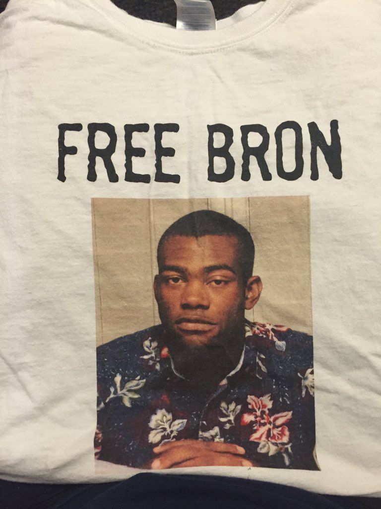 payy819's tweet photo. one of your friends just gave me this because I said I knew you @Bron_Oten #bringbronhome https://t.co/4aUNFYsXX9