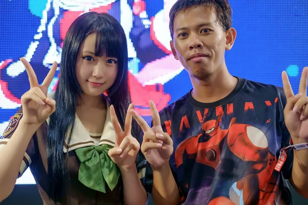 Bana_Otoko's tweet photo. Throwback #afaid2015 With Ms @otoginekomu \^0^/
So happy finally meet in person. Please do come again 😉😊 #cosplay https://t.co/VRN7KURD24