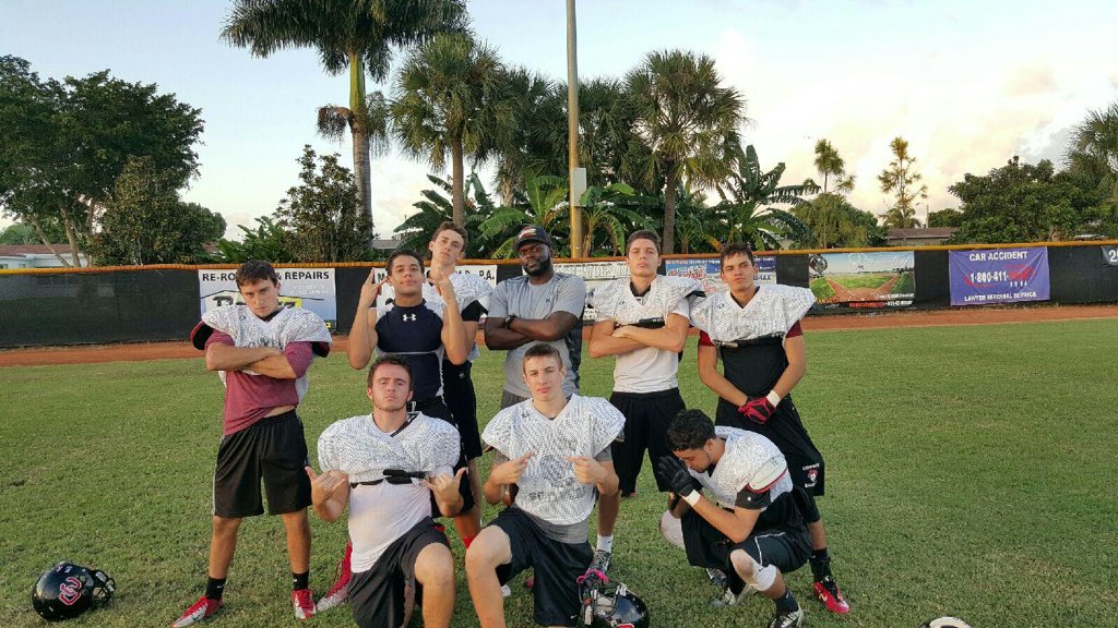 B_Croye35's tweet photo. this season wouldn't have been the same without these boys 🏈
@johnnychimp34 @frankie_machado https://t.co/VGyBKHcNly