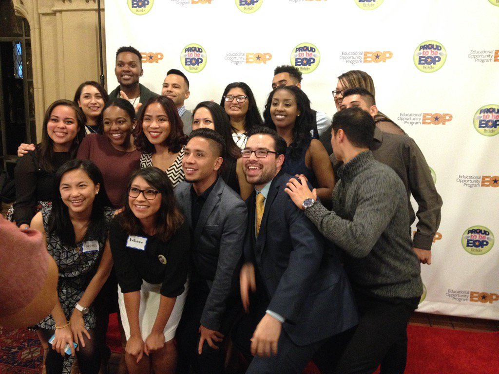 CalNERDS's tweet photo. Crazy fun! #eopfamilydinner @EOPATCAL #calthrive https://t.co/TYP34kVPLi