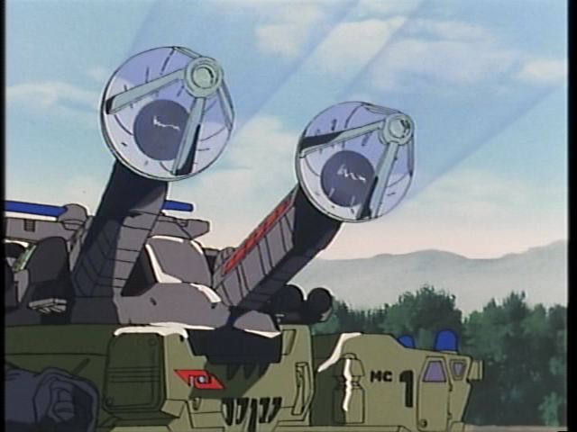 BirthHopeMetor's tweet photo. 対空メーサー砲(メーサーキャリア)…『機動警察パトレイバー 後期OVA』
CLAT日本支部の装備として、99式大型特殊運搬車を装軌式にした上でトレーラー部に連装メーサー砲塔を装備した。2両が円盤群および怪獣の迎撃に使用された https://t.co/HWSQqmdbHf