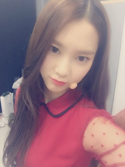 ohmygirl_trans's tweet photo. 151106 Jiho Fancafe Update 
Hello everybody~ Jiho who was over there has come Closer!... https://t.co/GBihNp6IyV https://t.co/07wBe89Aix