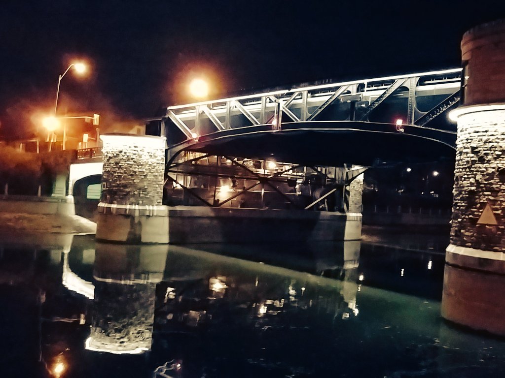 ottthisweek's tweet photo. Pretoria Bridge during overnight maintenance work #Ottawa https://t.co/G1SUk65tY4