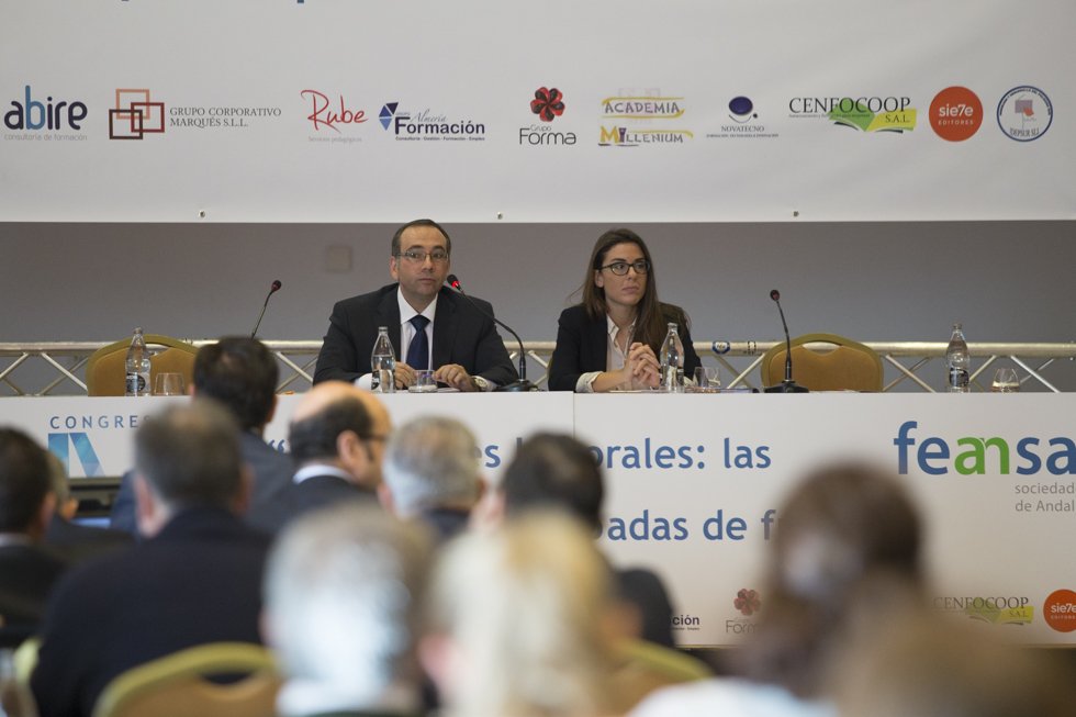 SociedadLaboral's tweet photo. El #IVCongresoFEANSAL celebra ahora la asamblea anual de @FEANSAL_AND en @SilkenAlAndalus https://t.co/893JVBglK3