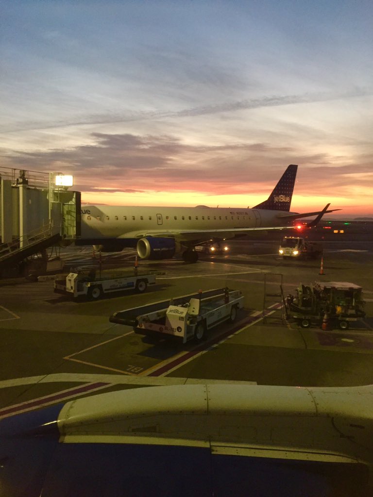 TRACSinc's tweet photo. The second half of the @TRACSinc is off to #Philly today for the #StepOutPhilly walk to #StopDiabetes https://t.co/GpguGK5lz9