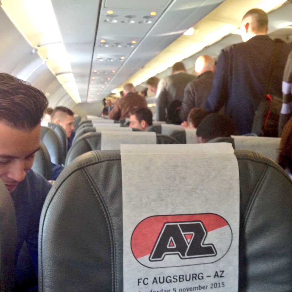 AZAlkmaar's tweet photo. Het vliegtuig stroomt vol voor vertrek naar Nederland. #augaz #AZ https://t.co/OF0MPmhWfM