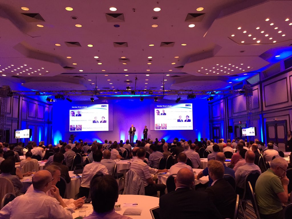 DynamicClaire's tweet image. Day 1: Rio Conference @DynamicEvents2 @Nexia_Intnl - loving the stage set - well done @RoHallam!!