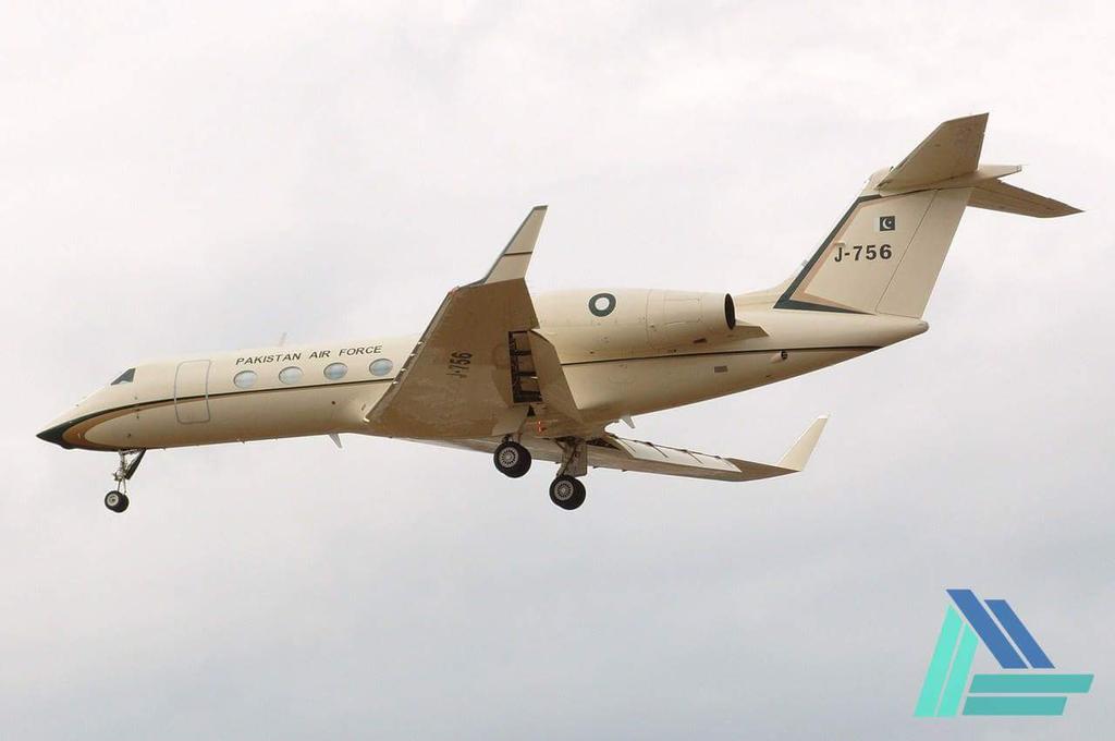 aviationgeeks1's tweet photo. #PAK2 @GulfstreamAero G450 caught on-finals at RUH carrying #COAS and deligates
#AvinationUpdates #TeamAvination https://t.co/zSidgisx98