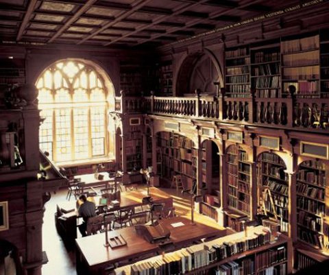 Dumbledore Library @Libroantiguo: Hogwarts Library, from Harry Potter series — filmed in ...
