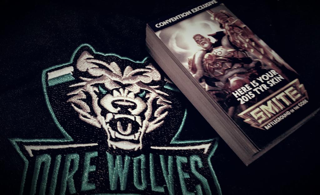 DireWolves's tweet photo. We have x50 #SMITE Tyr Convention Exclusive skin codes to giveaway! RT to enter 🕕 24 hours https://t.co/ddqPcJN6EV