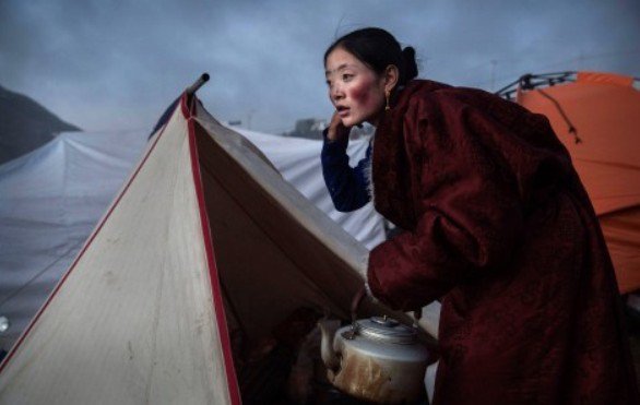 samahsoula's tweet photo. Sublimes photos du rassemblement annuel des Bouddhistes Tibétains par @kevinfrayer https://t.co/JK4UrfahCH via https://t.co/zfmDmRZJYc