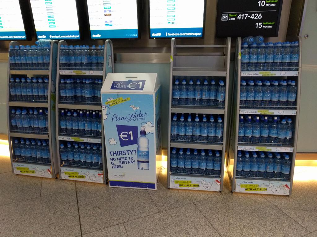 fredboulanger's tweet photo. a beautiful moment, at airport after security want a water bottle, one euro and take a bottle, #trust #refreshing x2 https://t.co/P1IIFujd9p