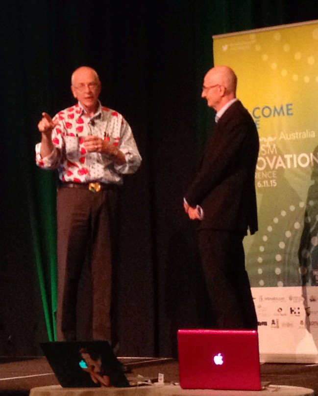 CairnsUkeFest's tweet photo. @drkarlsshirt - I wonder if Dr Karl plays ukulele? #TICTNQ2015 https://t.co/HHMRFx0JI6