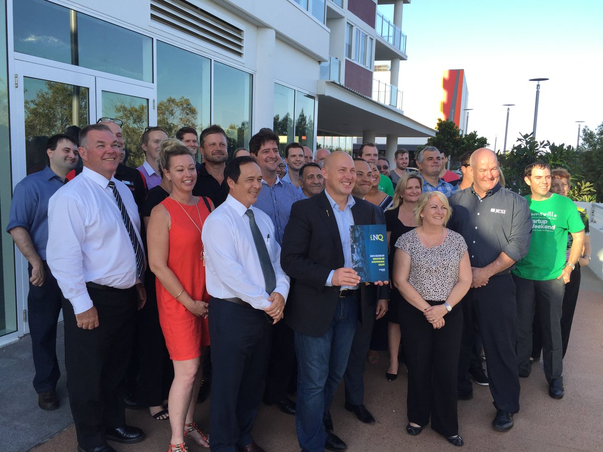 CoraleeORourke's tweet image. Great to join @Curtis_Pitt_MP in #Townsville talking local innovation + technology at iNQ #NQESummit