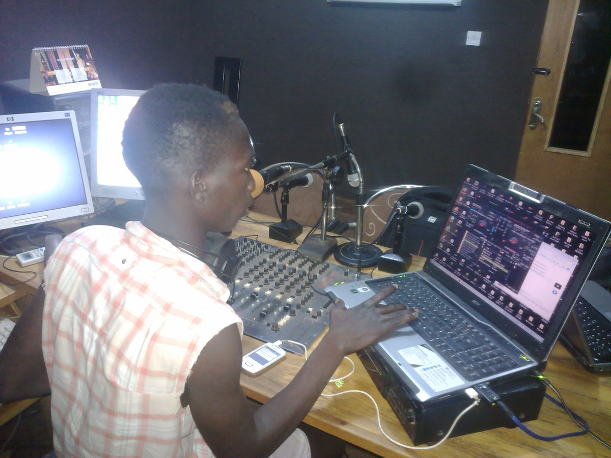 deejay_iss's tweet photo. https://t.co/M1UCc4lWF9