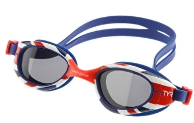 nataliebarnard1's tweet image. Don't forget guys. Awesome new @TYRSport googles still for sale @TTriStore 🏊🏻🇬🇧#freepost #bargain #swimming #kit
