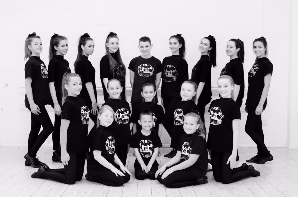 Unit17DanceUK's tweet photo. Presenting; our Beauty &amp; The Beast performers! @DecoBoxoffice @DecoNorthampton #Unit17Dance 👯🎄🎅 https://t.co/wHuUvaW44k