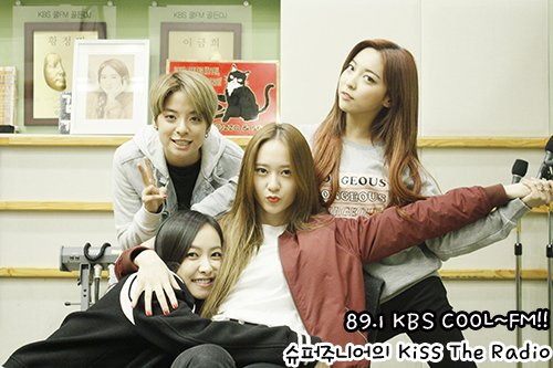 KrystalTHFans's tweet photo. 151105 f(x) = Kiss The Radio #2
https://t.co/gWDh70msXG https://t.co/YFt4AXf9S1