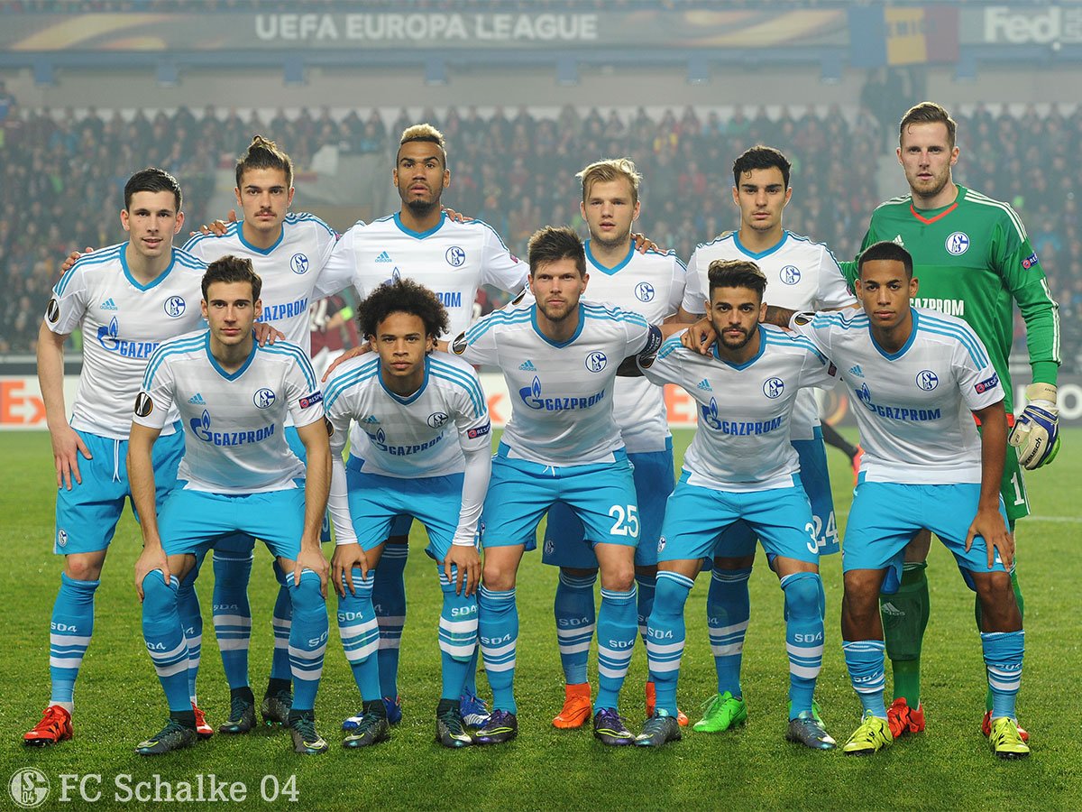 s04_jp's tweet photo. 昨日の #PRAS04 戦の写真です📷 #S04 @EuropaLeague @ACSparta_EN  https://t.co/1w2Ez1ZwFm