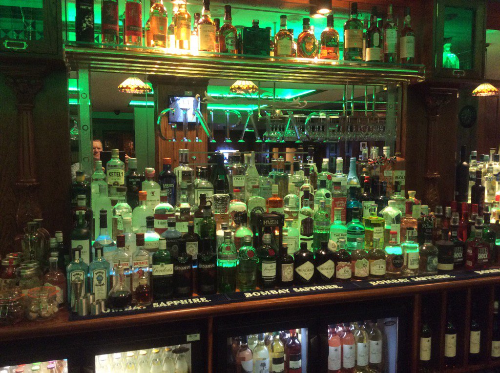 ambertaverns's tweet photo. Can you see your favourite gin @HogarthsSwansea @grandhotel_swan @HendricksginUK @THtonics https://t.co/RAGn4K7nJC