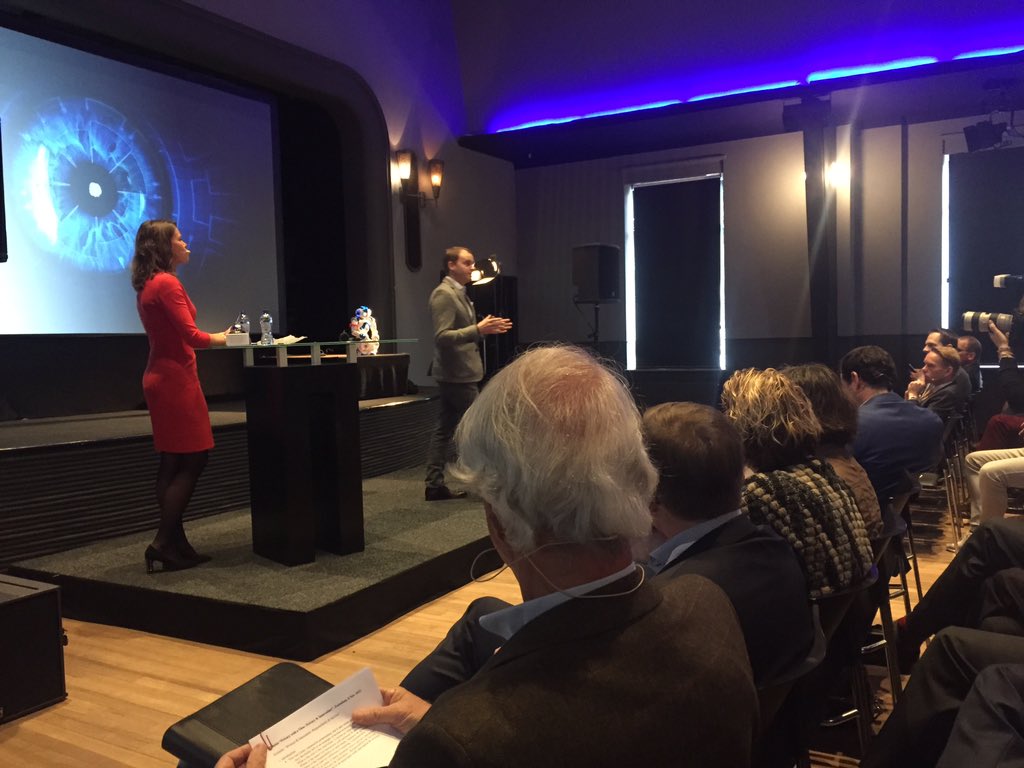 DeloitteNL's tweet photo. Today is all about #privacy and innovation #pwav2015 #DeloitteNL deloittenl https://t.co/scDTw4HMQV