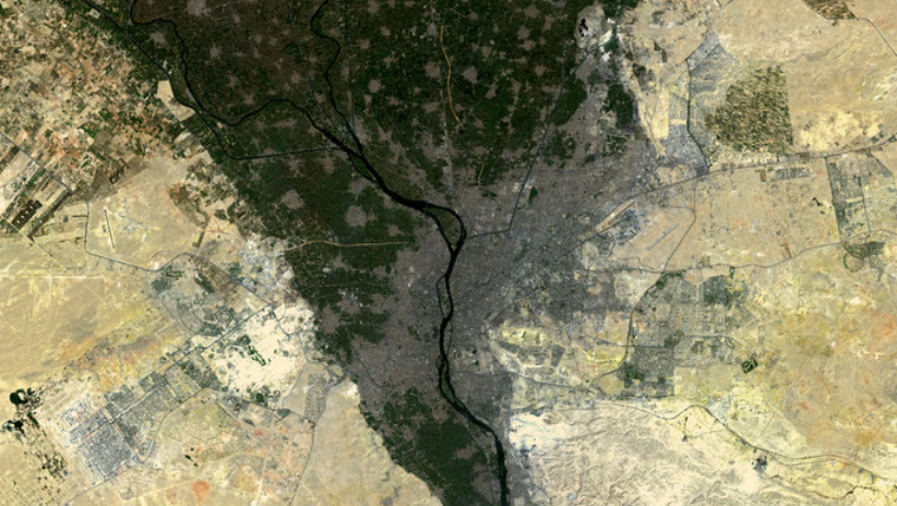 ESA_EO's tweet photo. This week #EarthfromSpace is the #Nile from #sentinel2 Vid: https://t.co/DXDrKiMA4t Info: https://t.co/1DCI5yxXHa https://t.co/kj8McEkWWa
