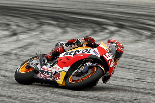 WeAre93's tweet photo. .@marcmarquez93 saves a fall in the last minute of the #FP1 and finishes with the best time. ¡HUGE CHAMP! #IAM93 https://t.co/eDHaw8S7zj
