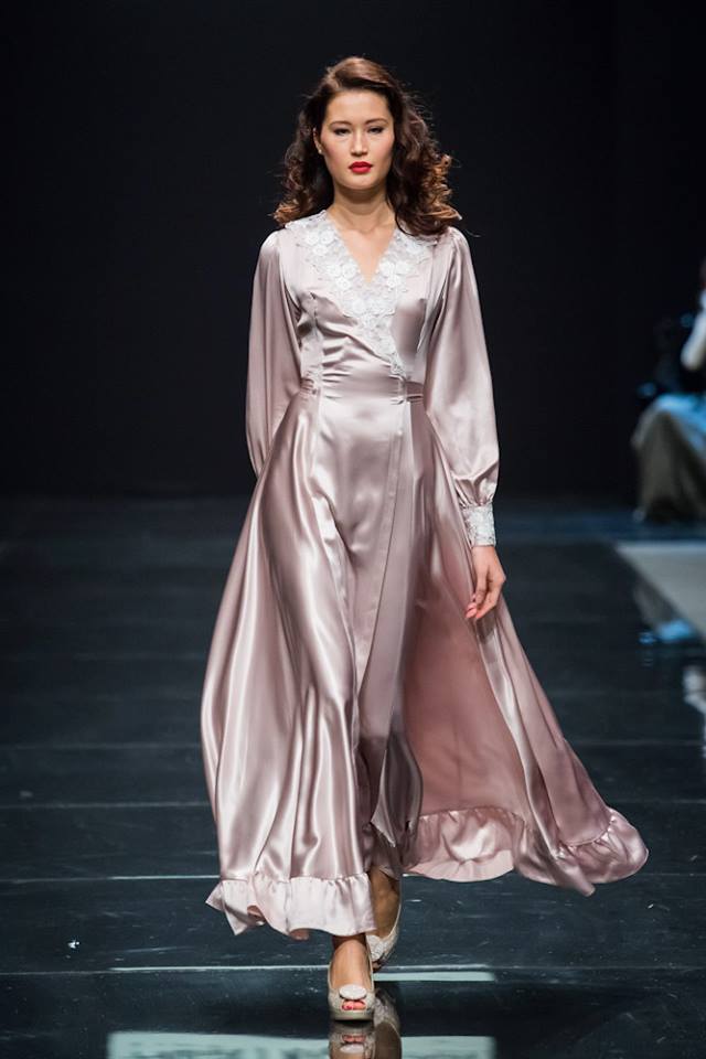 OxFashionStudio's tweet photo. Discover #AlenaMilanskaya at our #LACollections. Tickets are available here ▸ https://t.co/I5V8OnATH5 #OFS https://t.co/K9vlRScwSm