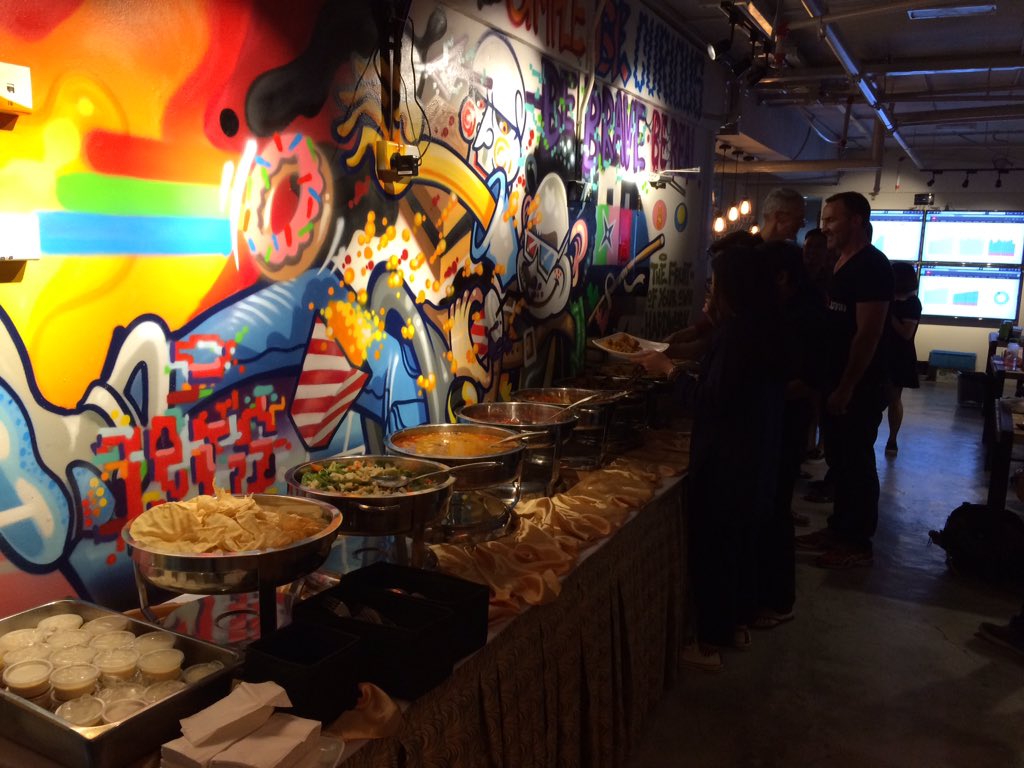 Monik's tweet image. It's good to start your work on Friday ;-) #TGIF