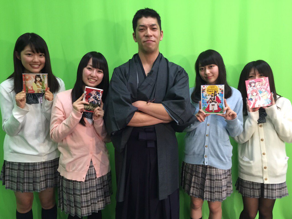 Uzivatel ぽにきゃん Anime Pony Canyon 公式 Na Twitteru ニコ生 ぽにきゃん ぜん部 ご視聴頂いた皆さまありがとうございました ゲストの ああ勇者 君の苦しむ顔が見たいんだ 著者のユウシャ アイウエオンさんとのお写真です 次回も お楽しみに T