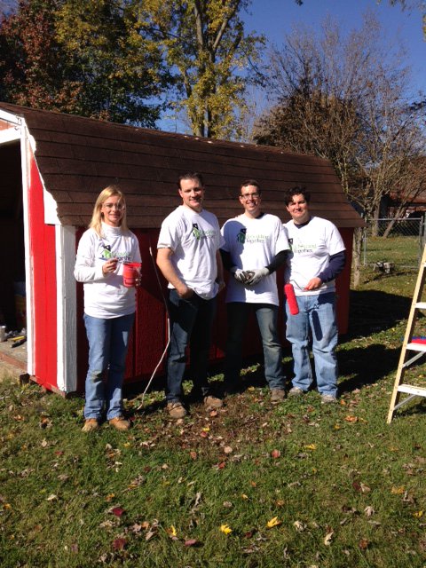 RebuildKnox's tweet photo. We’re proud to work with @FifthThird to renovate the homes of Veterans. #53Vets https://t.co/Hox4nx7S1H