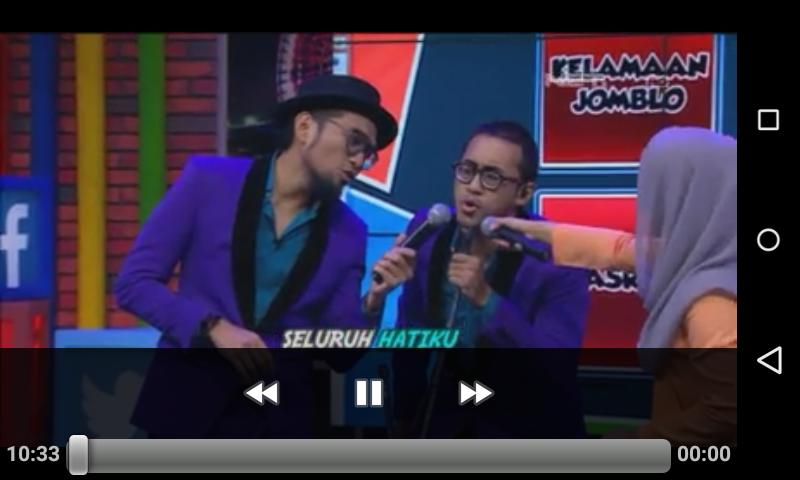 sarisinta318's tweet image. streaming @netmediatama biar bisa liat @FatinSL di @TheComment_NET 

#FatinTheComment_NET