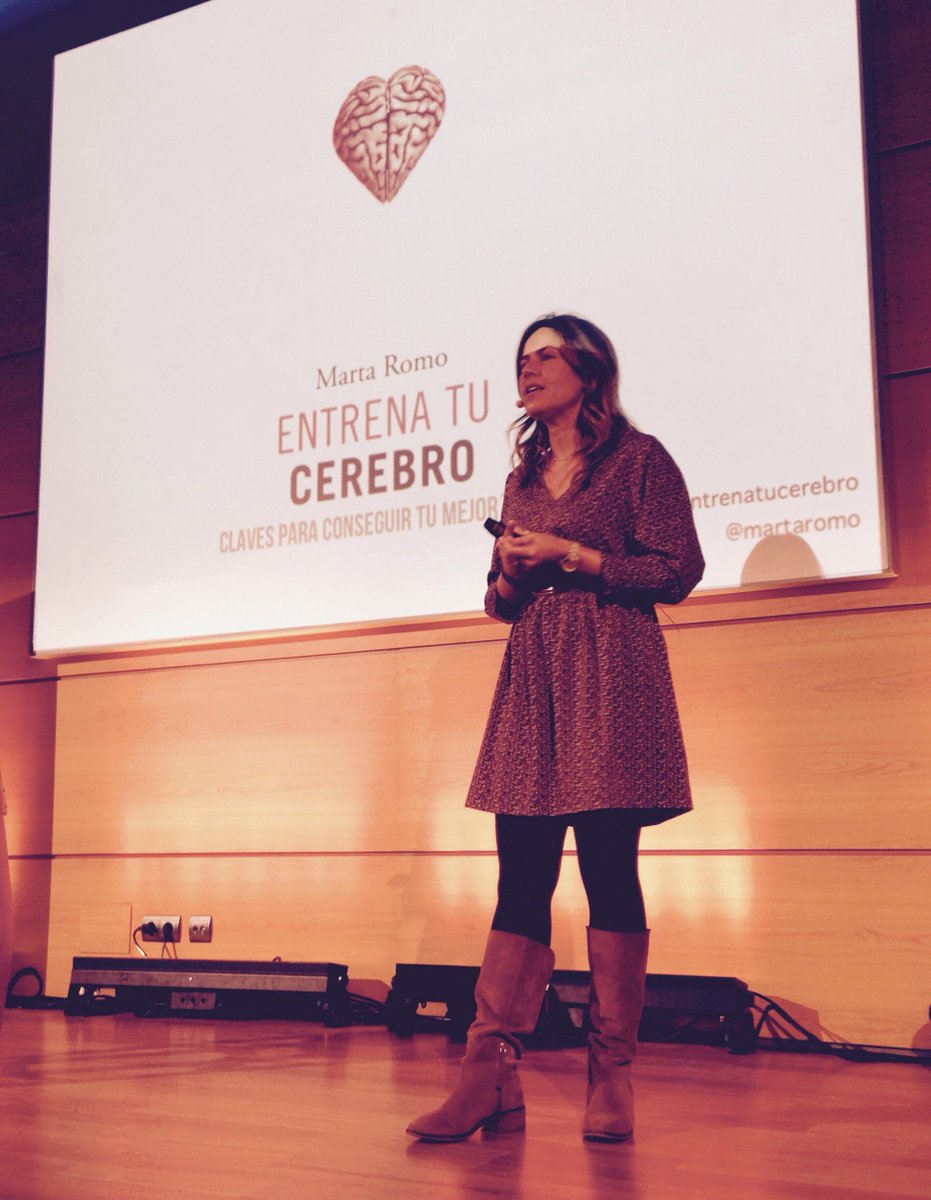 aranda_megusta's tweet photo. Arrancamos con la “dieta mental diaria”, incorporando nuevos hábitos. De la mano de @MartaRomo en #ForoSuma https://t.co/pm9BdVLlYZ