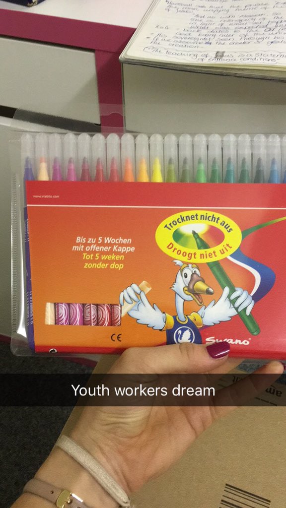 BexBaillie96's tweet photo. A full set of brand new beautiful pens #youthworkersdream #simplerthings https://t.co/ZJLmNFnsQ7