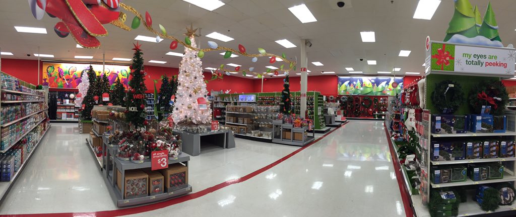Holiday decor is ready to shop at <a href="/Target/">Target</a>! #t1796 #TAT @Ecorreia80Erica <a href="/KCamps327/">Kristin Gogas</a> <a href="/KierstenMarie/">Kiersten Casale</a> <a href="/samshah21/">Samir Shah</a>