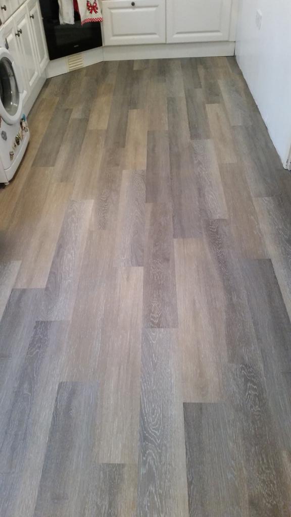 DW_Flooring's tweet photo. @j2flooring1 #rt08 #limewashedtimber fitted in deal on behalf of @WardFlooring prepped using @ARDEXUKFlooring #NA https://t.co/GMmeJMc1pv